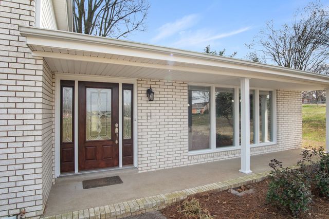 211 Forrest Lawn Dr, Mount Juliet, TN 37122