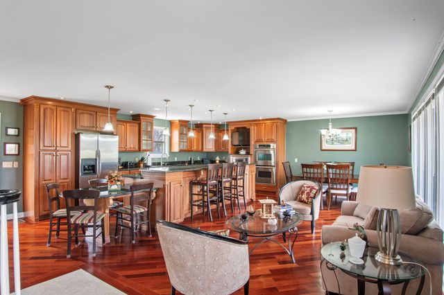 211 Forrest Lawn Dr, Mount Juliet, TN 37122