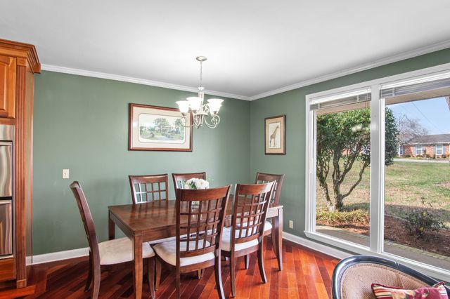 211 Forrest Lawn Dr, Mount Juliet, TN 37122