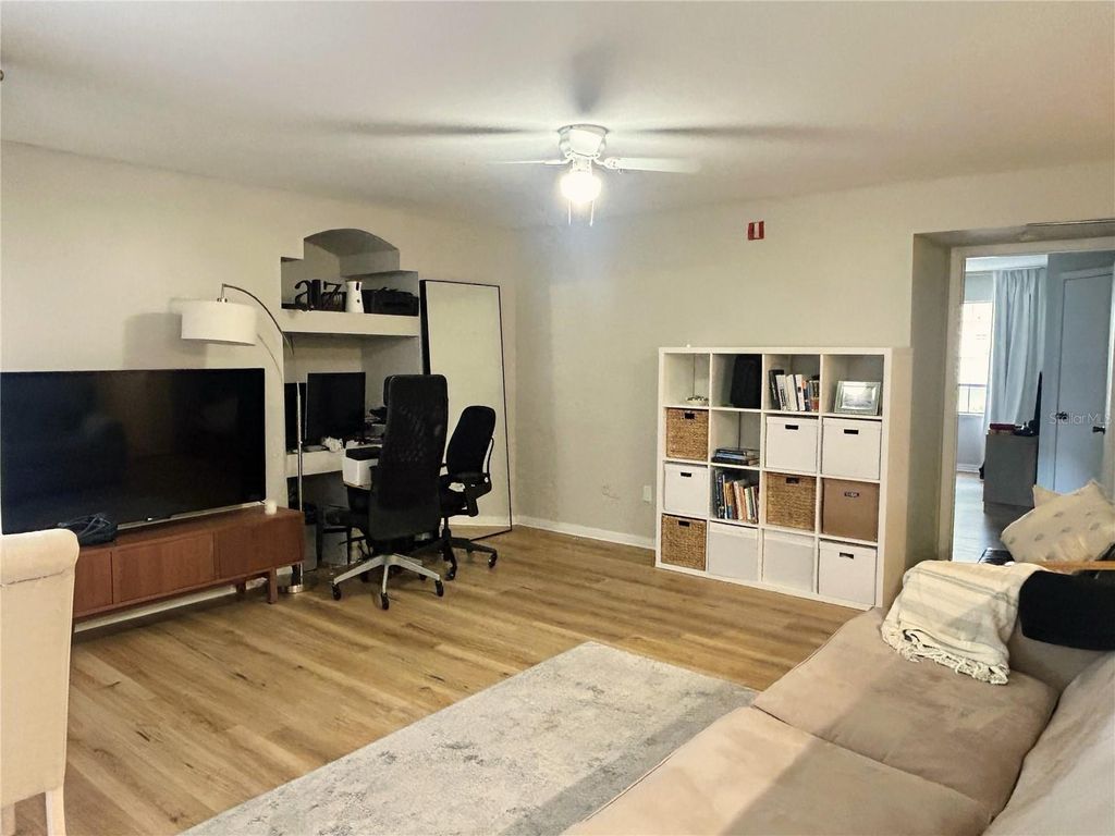 Image 5 of property listing at 7350 WESTPOINTE BOULEVARD 216, Orlando, FL 32835