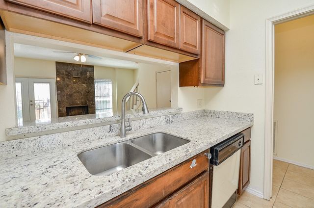 12300 Brookglade Circle 139, Houston, TX 77099