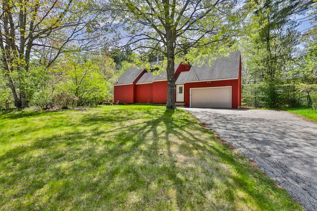 21 St Laurent Drive, Hudson, NH 03051