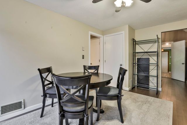 21 St Laurent Drive, Hudson, NH 03051