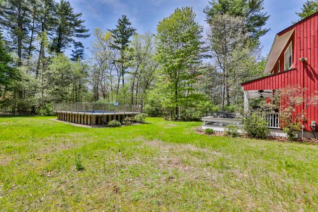 21 St Laurent Drive, Hudson, NH 03051
