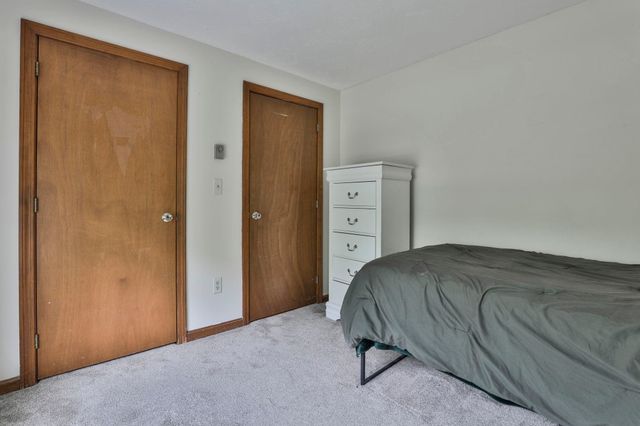 21 St Laurent Drive, Hudson, NH 03051