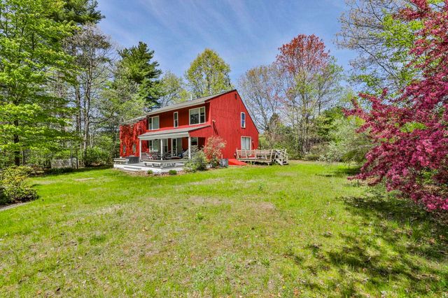 21 St Laurent Drive, Hudson, NH 03051