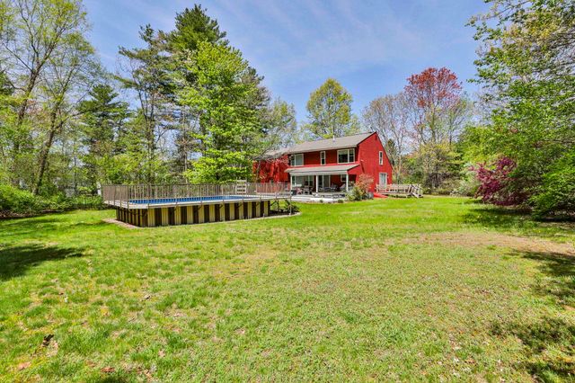 21 St Laurent Drive, Hudson, NH 03051