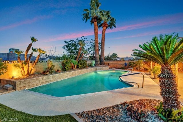 417 West Davenport Lane, Las Vegas, NV 89107