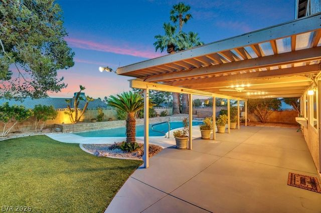 417 West Davenport Lane, Las Vegas, NV 89107