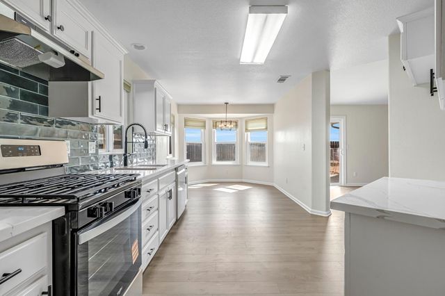 5222 N Contessa Avenue, Fresno, CA 93723