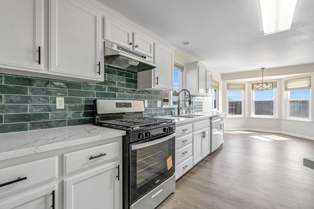 5222 N Contessa Avenue, Fresno, CA 93723