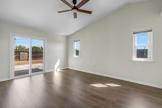 5222 N Contessa Avenue, Fresno, CA 93723