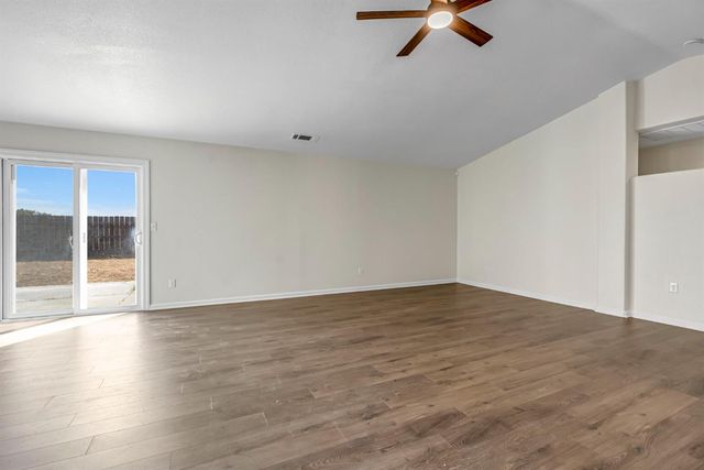 5222 N Contessa Avenue, Fresno, CA 93723