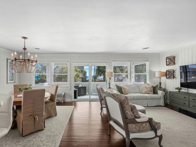 668 S Waccamaw Dr., Murrells Inlet, SC 29576