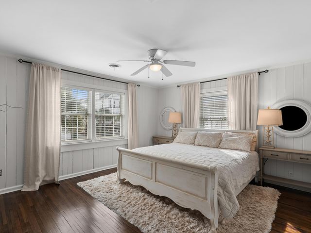 668 S Waccamaw Dr., Murrells Inlet, SC 29576