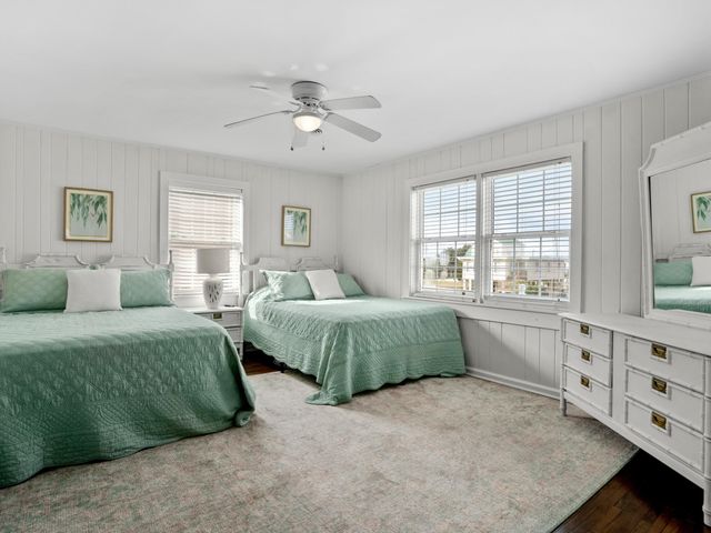 668 S Waccamaw Dr., Murrells Inlet, SC 29576