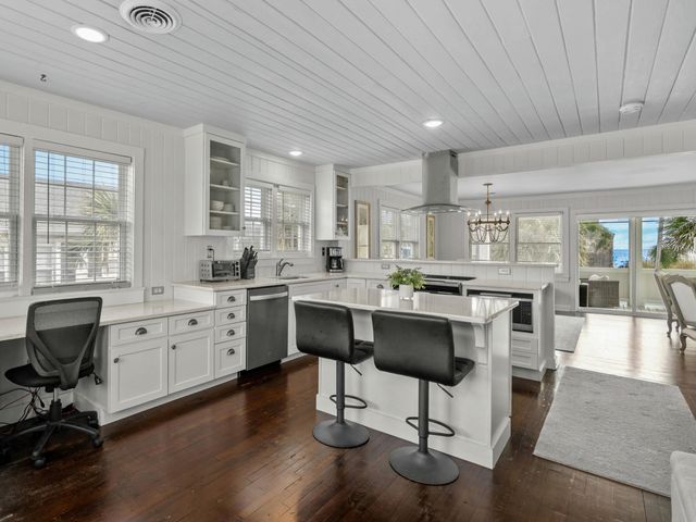 668 S Waccamaw Dr., Murrells Inlet, SC 29576