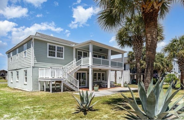 668 S Waccamaw Dr., Murrells Inlet, SC 29576