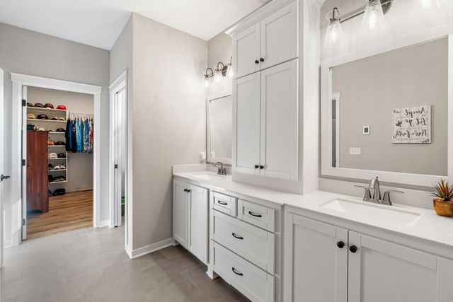 21162 N Keibler Court N, Forest Lake, MN 55025