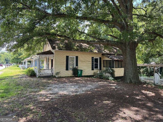 3260 E Ponce De Leon Avenue, Scottdale, GA 30079