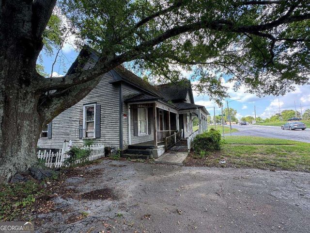 3260 E Ponce De Leon Avenue, Scottdale, GA 30079