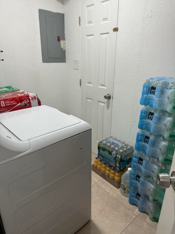 5053 El Claro Circle, West Palm Beach, FL 33415