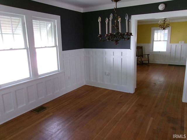 131 E Mechanic Street, Bloomfield, IN 47424
