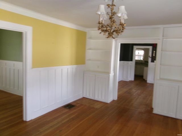 131 E Mechanic Street, Bloomfield, IN 47424