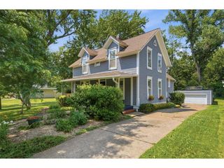 413 E 1st Street, New Richmond, WI 54017