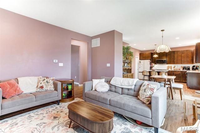 1560 Winding Meadows Drive, Fenton, MO 63026