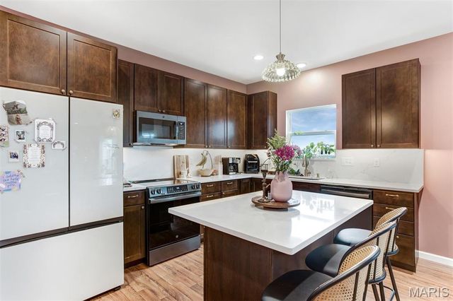 1560 Winding Meadows Drive, Fenton, MO 63026