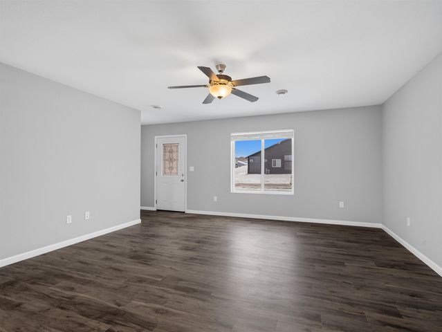 2613 NW Granite Drive, Minot, ND 58703