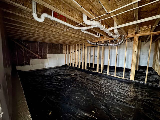 2613 NW Granite Drive, Minot, ND 58703