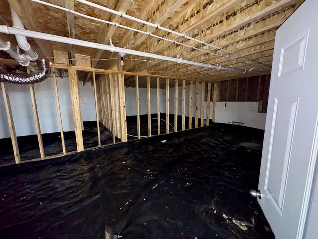 2613 NW Granite Drive, Minot, ND 58703