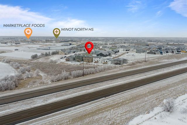 2613 NW Granite Drive, Minot, ND 58703