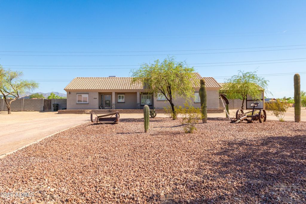 23128 W HAMMOND Lane, Buckeye, AZ 85326 — exterior