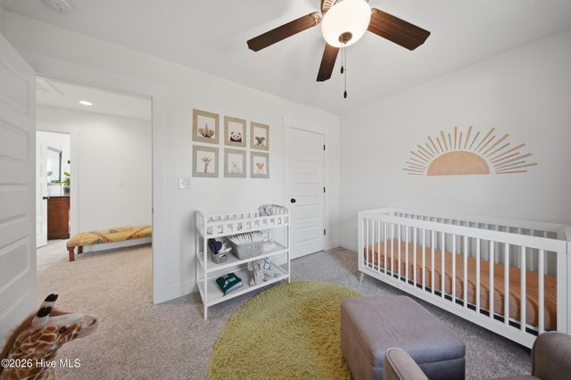 304 Holbrook Lane, Hubert, NC 28539