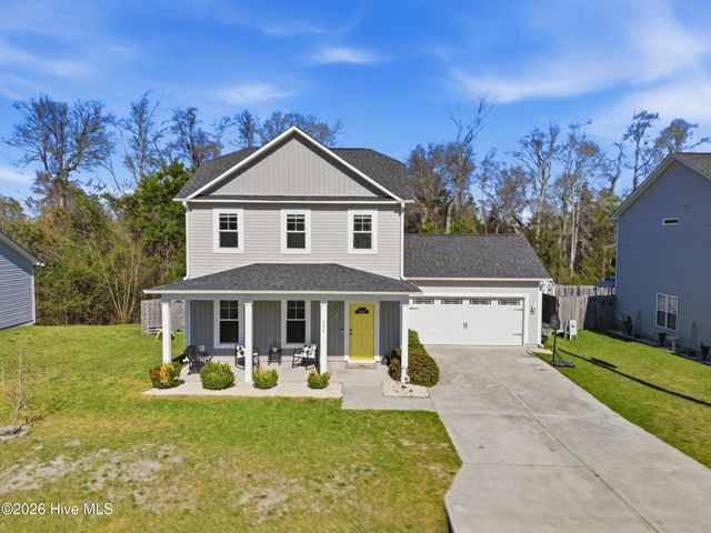 304 Holbrook Lane, Hubert, NC 28539
