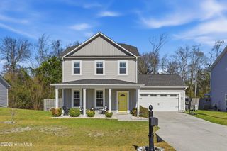 304 Holbrook Lane, Hubert, NC 28539