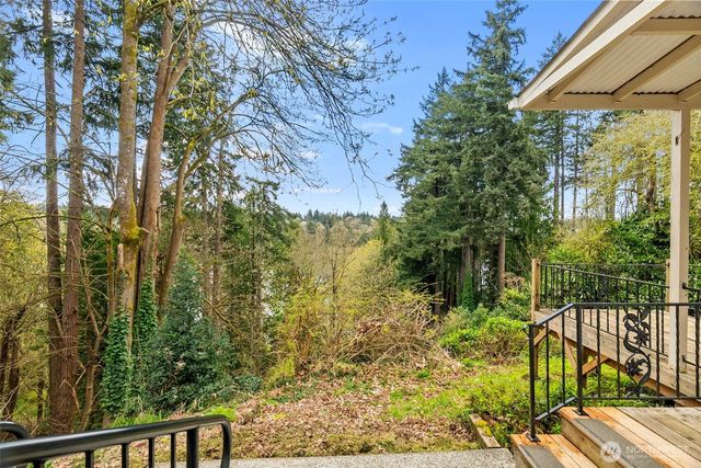 2009 Water Street SW, Olympia, WA 98501