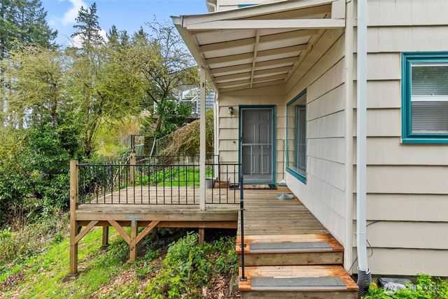 2009 Water Street SW, Olympia, WA 98501