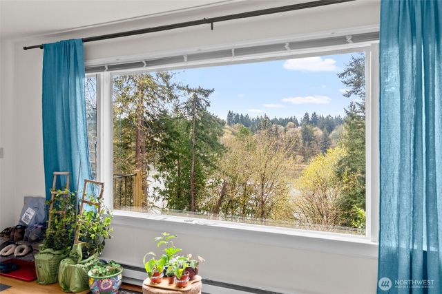 2009 Water Street SW, Olympia, WA 98501