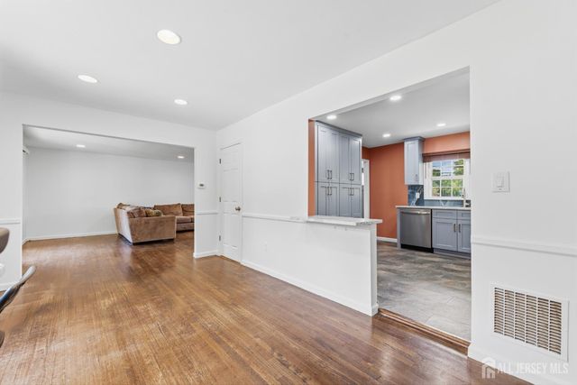 38 Valley Vale Drive, Old Bridge, NJ 08857