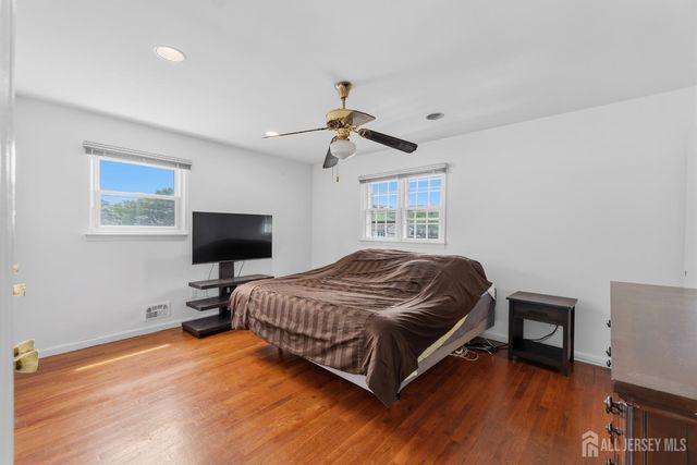 38 Valley Vale Drive, Old Bridge, NJ 08857
