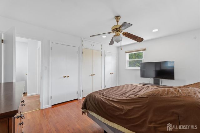 38 Valley Vale Drive, Old Bridge, NJ 08857