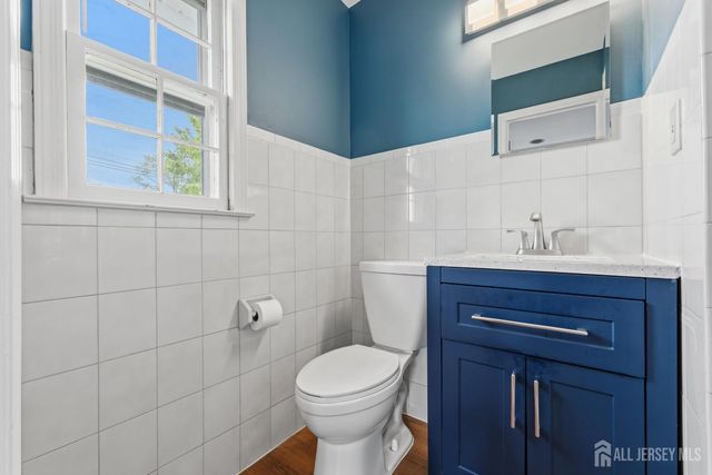 38 Valley Vale Drive, Old Bridge, NJ 08857