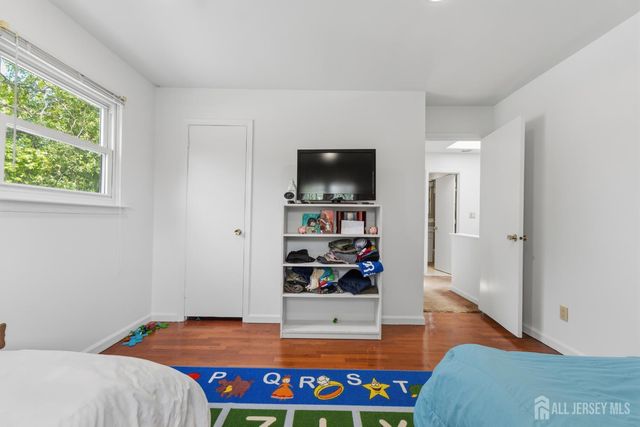 38 Valley Vale Drive, Old Bridge, NJ 08857