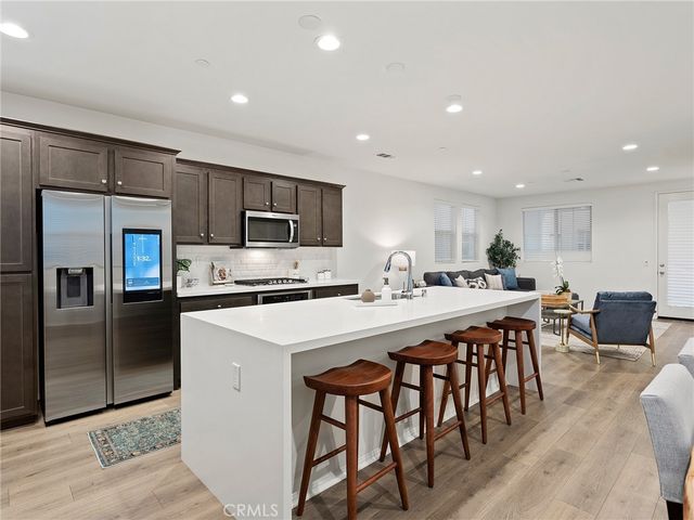 11238 N Mission Heights Drive, San Fernando, CA 91345