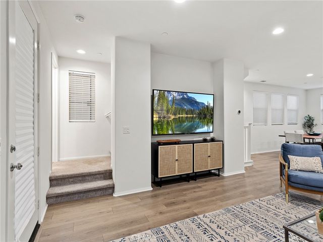 11238 N Mission Heights Drive, San Fernando, CA 91345