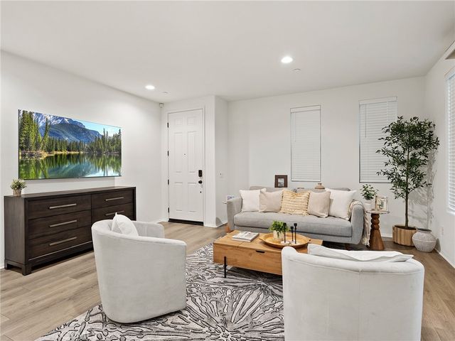 11238 N Mission Heights Drive, San Fernando, CA 91345